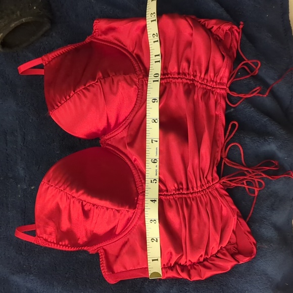 ✨ Sexy shiny red top - Picture 6 of 7